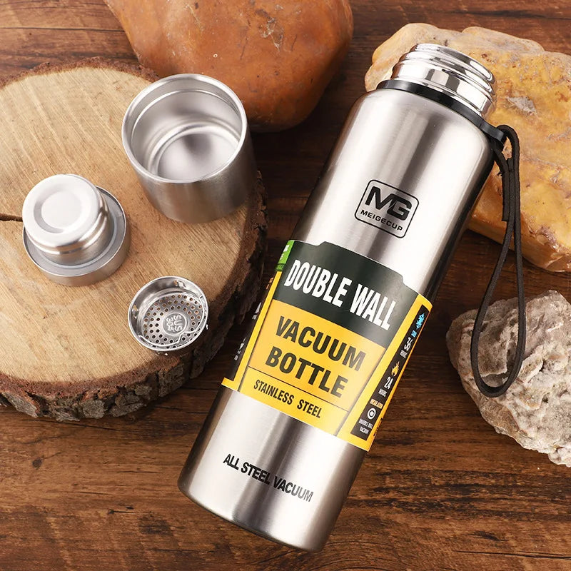 Stainless Steel Water Bottle: Insulated, Durable, and BPA-free